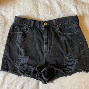 American Eagle High Rise Distressed Mom Short